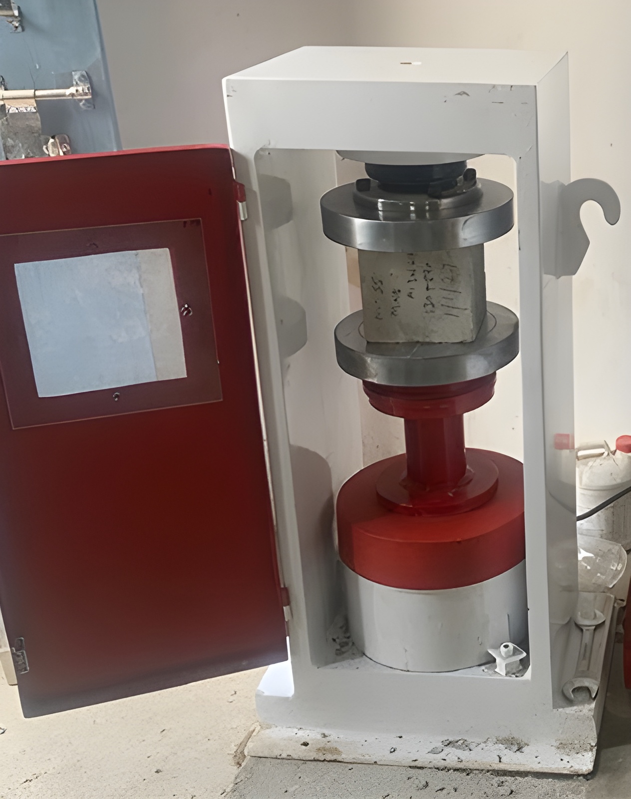 Compression Testing Machine